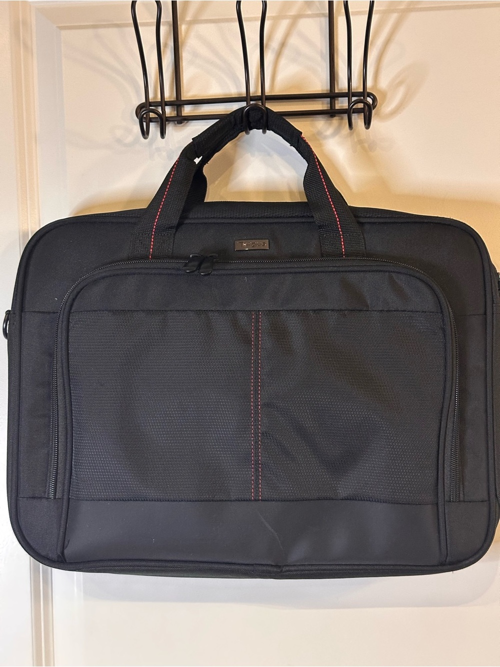 Targus Black Laptop Briefcase Computer Bag Red Stitching